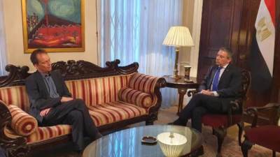 سفارة مصر بلندن تسترد ثلاث قطع أثرية خرجت من مصر بطريقة غير شرعية