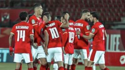 لا يفوتك : الأهلي يطالب الكاف بـ 200 ألف دولار 