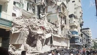 عاجل : انهيار عقار من 4 أدوار بمنطقة العطارين وسط الإسكندرية