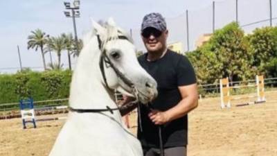 احمد السقا يعود الي ترويض الخيول من جديد بعد غياب 