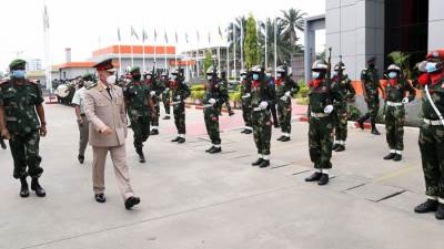 رئيس أركان حرب القوات المسلحة يعود إلى أرض الوطن بعد إنتهاء زيارته للكونغو والسودان