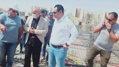 مسئولو "الإسكان" يتفقدون تنفيذ ٧٤ برجًا سكنيًا ومبادرة الرئيس "سكن لكل المصريين" بحدائق أكتوبر