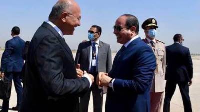 السيسي يصل إلى بغداد للمشاركة في القمة الثلاثية بين مصر والعراق والأردن