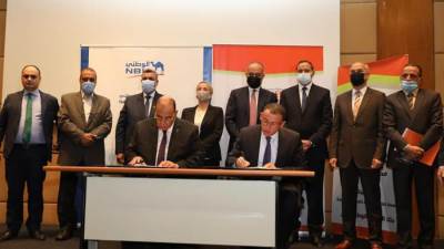 بنك الكويت الوطنى ومؤسسة الطاقة الحيوية للتنمية الريفية المستدامة يوقعان تفاهمًا بحضور وزيرة البيئة