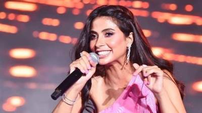 روبي تشعل حفل في القاهرة ب "هووبا" وتتالق بفستان وردي جذاب قصير