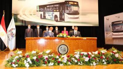 وزيرة البيئة: كل ١٠٠٠ اتوبيس كهربائى يوفر٤٤ مليون دولار تكلفة التلوث البيئى 