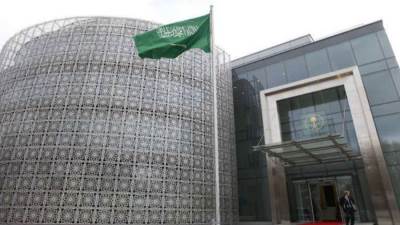 سفارة السعودية بالقاهرة تحدث ضوابطها للمسافرين إلى المملكة والقادمين إلى مصر