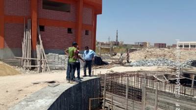 مسئولو"الإسكان" يتابعون سير العمل بمدينتي النوبارية الجديدة وشمال خليج السويس