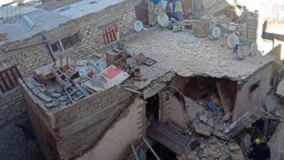 عاجل : الحماية المدنية تجد طفل على قيد الحياة أسفل أنقاض عقار الدخيلة المنهار