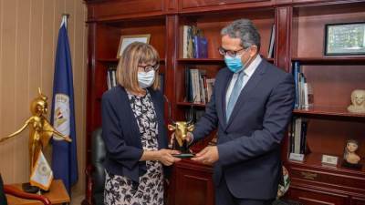 وزير السياحة والآثار يلتقي بنائبة رئيس الوزراء ووزيرة الثقافة والإعلام الصربية 