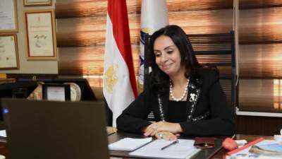 مايا مرسي: ملف المرأة في تقدم مستمر بفضل دعم القيادة السياسية المساندة لها. 