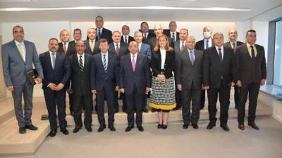المدير التنفيذي للأكاديمية الوطنية للتدريب تستقبل وزير التنمية المحلية لمتابعة ملفات التعاون بين الجانبين