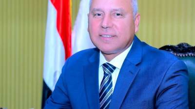 وزير النقل في جولة تفقدية بمواقع العمل بمشروع التطوير الشامل للطريق الدائرى