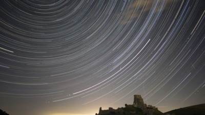 بعد كورونا والفطر الاسود خردة الفضاء كارثه جديده تهدد العالم 