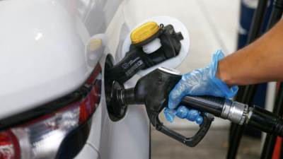 السعودية وروسيا تتفقان علي اتفاق مبدئي لزيادة إنتاج النفط