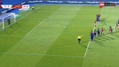 على معلول يهدر ركلة جزاء للأهلى أمام بيراميدز.