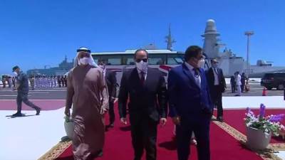 توقيع الرئيس السيسي لوثيقة افتتاح قاعدة ٣ يوليو البحرية ونص الوثيقة