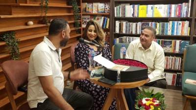 بالصور.. حفل توقيع كتاب "قطار الليل إلى تل أبيب" للكاتبة رشا عدلى بمكتبة تنمية