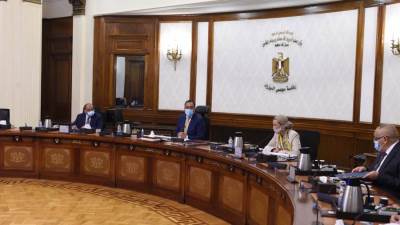 "مدبولي": توجيهات من القيادة السياسية بتفعيل المنظومة لتحسين الأوضاع البيئية والصحية للمواطنين