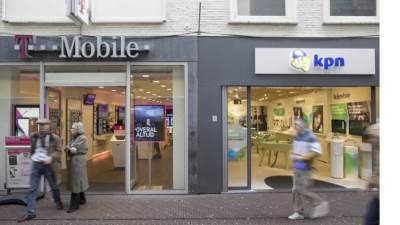 "دويتشه تيليكوم" تشرع في بيع وحدتها بهولندا مقابل 5.3 مليار دولار