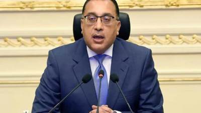 رئيس الوزراء يتفقد مشروعات مدينة أسوان الجديدة