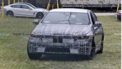 BMW الفئة الخامسة الجديدة تظهر في لقطات تجسسية