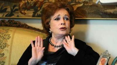 استعدادات مكثفة أمام النصب التذكاري قبل دفن جيهان السادات 