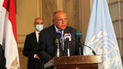 الخارجية تنعي جيهان السادات 