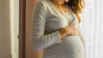 الأطعمة الضارة للحوامل في الشهور الأولى 