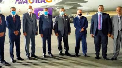 السفير عمرو محمود عباس يستقبل جثامين المواطنين المصريين ضحايا الحرائق التي اندلعت القرى القبرصية 