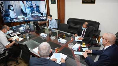 وزيرا المالية والإسكان يجتمعان لفض التشابكات