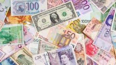 استقرار في سعر الدولار والاسترليني اليوم.. واليورو يقفز لأعلى 