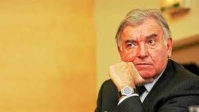 وفاة رائد عمليات زراعة الأعضاء جان ميشيل