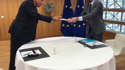 "شكرى" يسلم رسالة الرئيس السيسي لرئيس المجلس الأوروبى