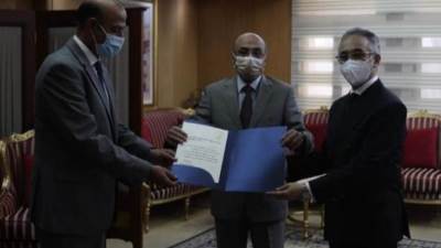 عاجل : وزير العدل يصدر حركة تغييرات لمساعديه