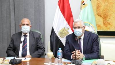 القصير يوجه بالتعاون والتنسيق مع أجهزة الدولة في المبادرة الرئاسية حياة كريمة