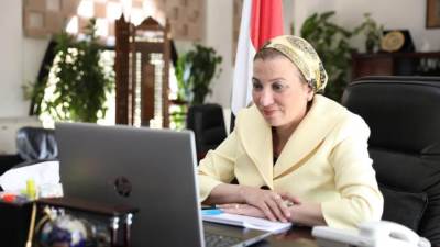 البيئة :يجب وضع إجراءات صارمة للحفاظ على البيئة البحرية والشعاب المرجانية بالبحر الأحمر