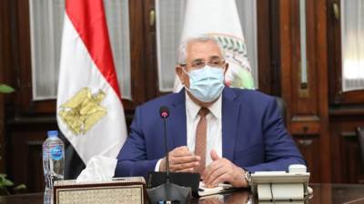 وزير الزراعة يبحث آليات دعم البرنامج الوطني لإنتاج التقاوي