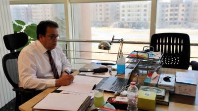 "التعليم العالي" يطالب بترشيح أفضل أعضاء الهيئة البحثية من كل مركز أو معهد أو هيئة بحثية لتكريمهم 