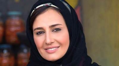 بالفيديو..حلا شيحة ترقص بجانب تامر حسنى وتناقضاتها المستمرة من وصفه بالنجم الكبير وبعد ذلك مهاجمته..تعرف علي التفاصيل