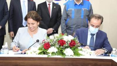 وزارة الكهرباء تبرم عقداً مع وزارة الطاقة والثروة المعدنية الاردنية