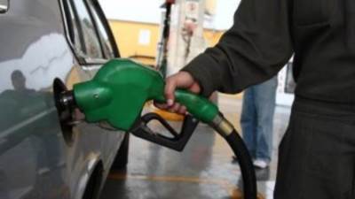 شائعة: وجود بنزين مغشوش ومخلوط داخل بعض محطات تموين السيارات