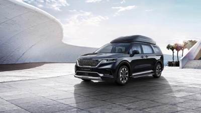 الان كيا تكشف عن كرنفال هاي ليموزين