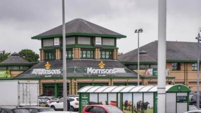 "أبولو" تسعى لتشارك في عرض "فورتريس" لشراء شركة البقالة "موريسون" اكبر بقالة في بريطانيا
