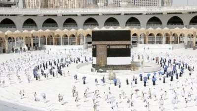 عاجل: السعودية تمدد الإقامات للوافدين بالخارج وتأشيرات الخروج والعودة دون مقابل