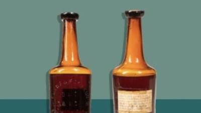 اقدم زجاجة خمر في العالم عمرها 250 عامًا وتباع  بــ 137 ألف دولار