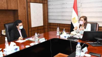 "هالة السعيد" تلتقي وفد كوبتك أورفانز لبحث سبل التعاون في مبادرة حياة كريمة