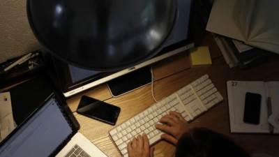 العمل من المنزل يهدد اقتصاد بريطانيا