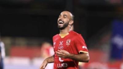 افشة يحرز هدف التقدم للأهلي فى مرمى البنك الأهلي بالدقيقة 48