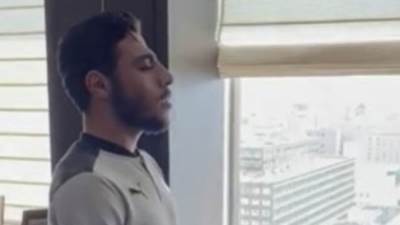 لا يفوتك كريم العراقى "خطيب الجمعة" للمنتخب الأولمبى باليابان وأكرم توفيق يرفع الأذان